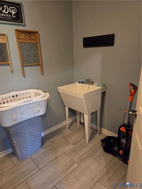 Tiny photo for 2044 Philbunny Court, Mechanicsville, VA 23111 (MLS # 2610011)