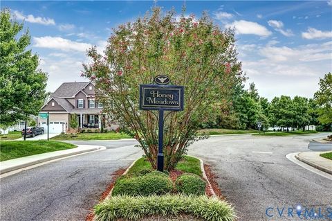 Tiny photo for 10343 Colony Bee Place, Mechanicsville, VA 23116 (MLS # 2530387)