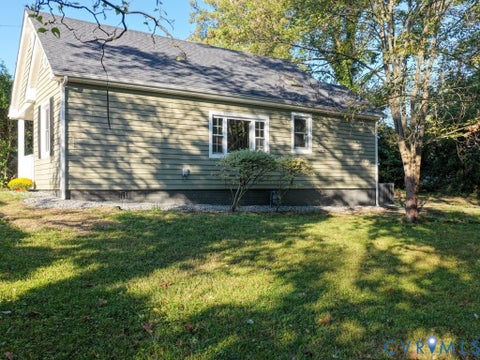 Tiny photo for 2201 Richmond Street, Hopewell, VA 23860 (MLS # 2627709)