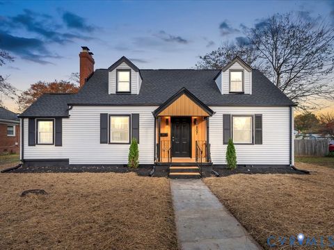 Photo of 807 Hamilton Avenue, Colonial Heights, VA 23834 (MLS # 2602808)