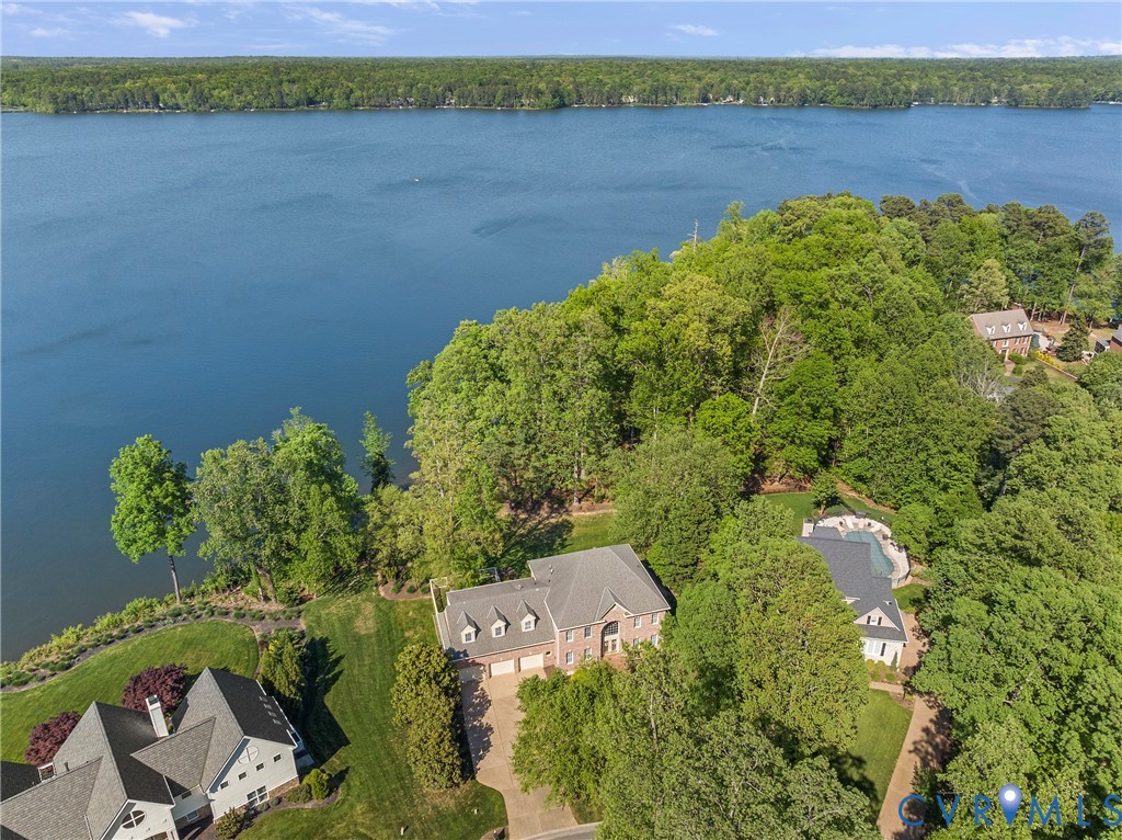 5213 Clipper Cove Road