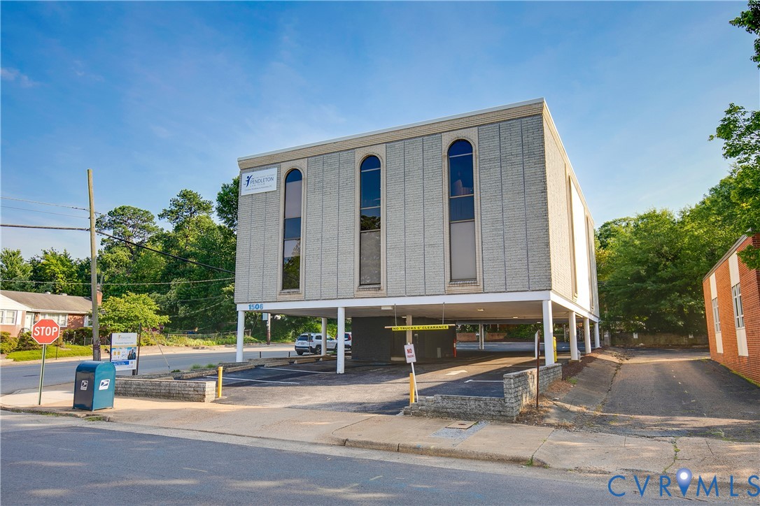 1506 Staples Mill Road