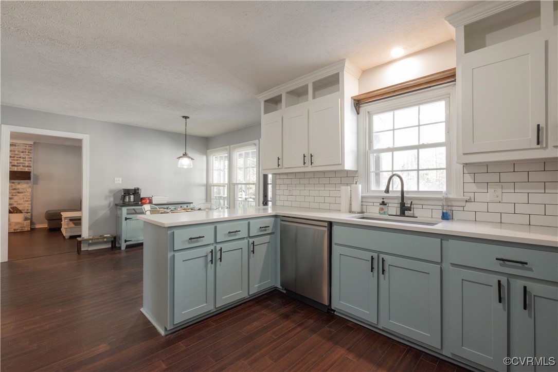 New Kent, Virginia 23124, United States, 4 Bedrooms Bedrooms, ,3 BathroomsBathrooms,Residential,Pending,15375