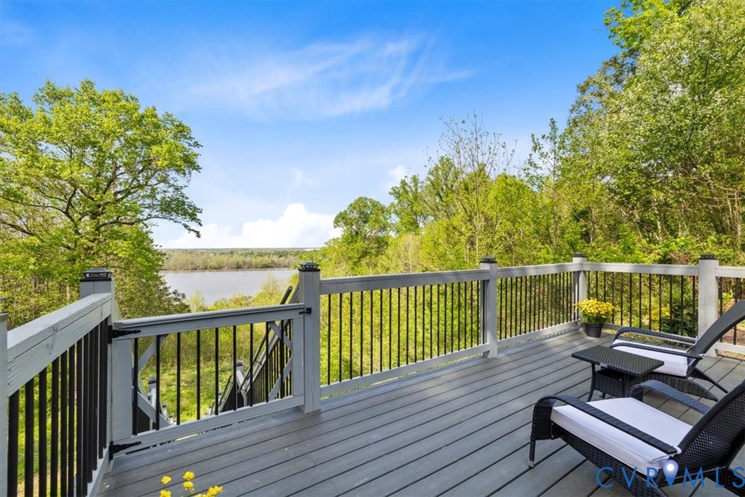 402 Rivers Bend Circle