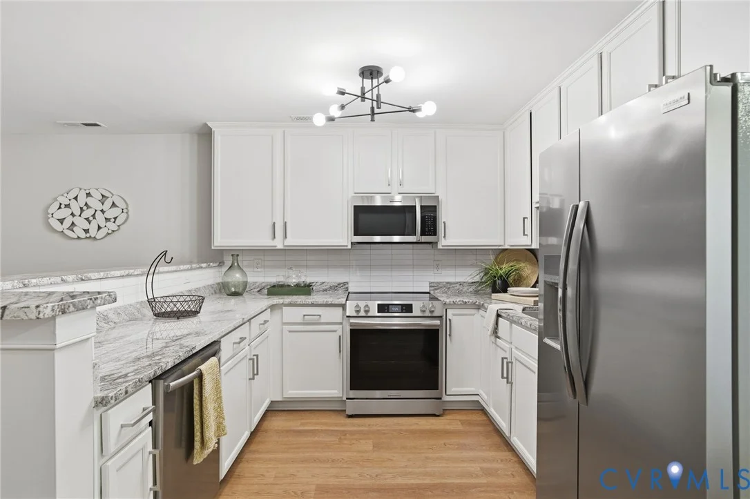 1716 Summit Avenue Unit 22