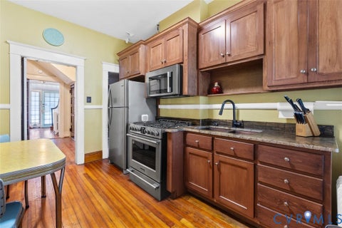 Tiny photo for 210 W Graham Road, Richmond, VA 23222 (MLS # 2628344)