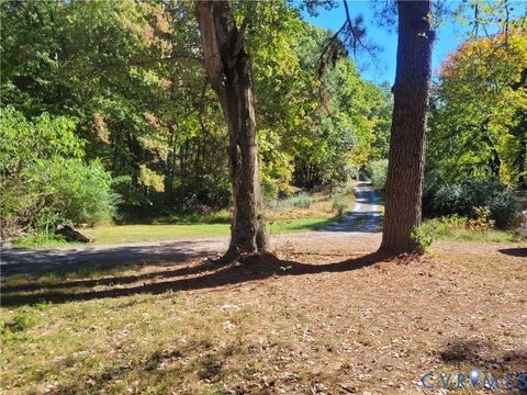 Tiny photo for 28153 N James Madison Highway, New Canton, VA 23123 (MLS # 2529186)