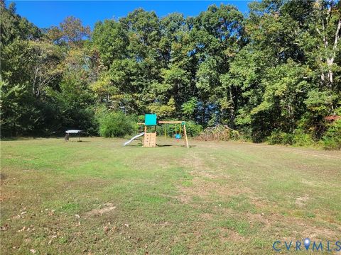 Tiny photo for 28153 N James Madison Highway, New Canton, VA 23123 (MLS # 2529186)