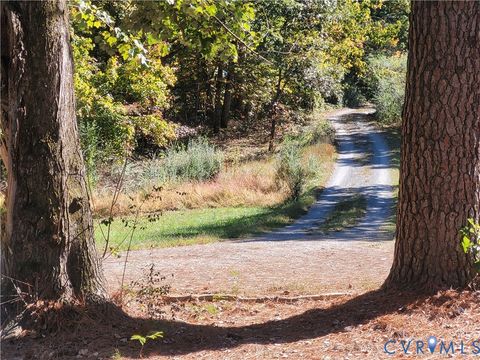 Tiny photo for 28153 N James Madison Highway, New Canton, VA 23123 (MLS # 2529186)