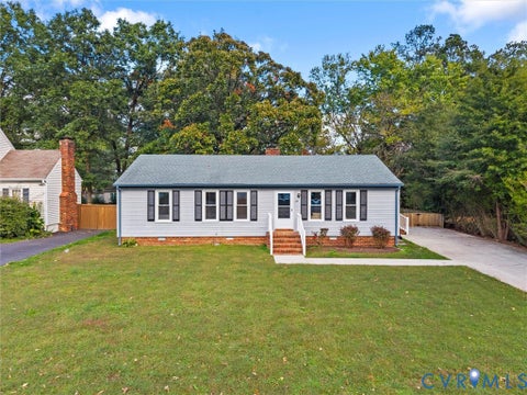Tiny photo for 5504 Chanson Road, North Chesterfield, VA 23237 (MLS # 2629115)