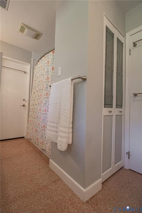 Tiny photo for 810 Mansion Drive, Hopewell, VA 23860 (MLS # 2621704)
