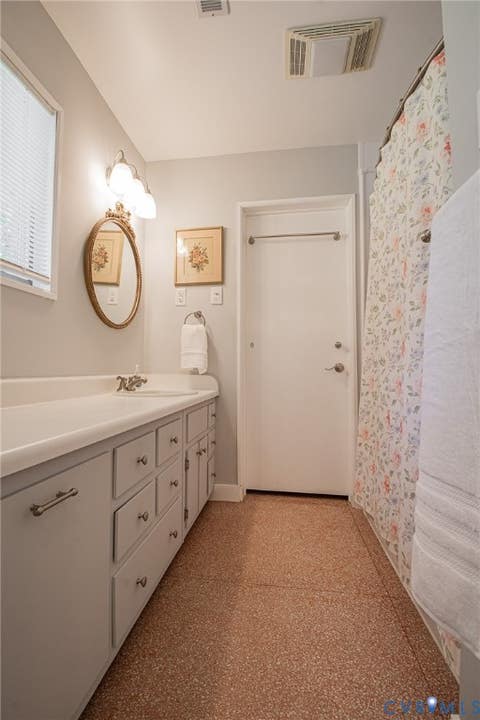 Tiny photo for 810 Mansion Drive, Hopewell, VA 23860 (MLS # 2621704)