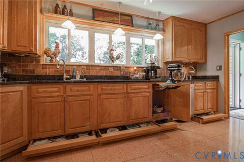 Tiny photo for 810 Mansion Drive, Hopewell, VA 23860 (MLS # 2621704)