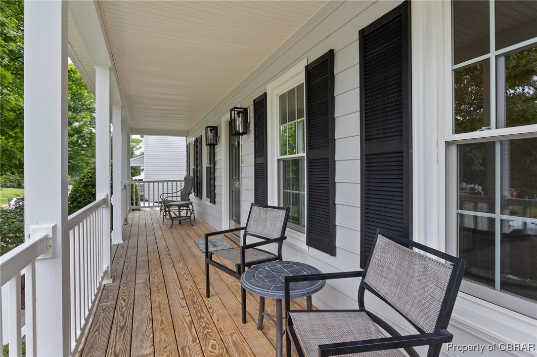 5115 Fairlake