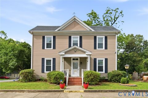 Tiny photo for 310 Southampton Street, Emporia, VA 23847 (MLS # 2619978)