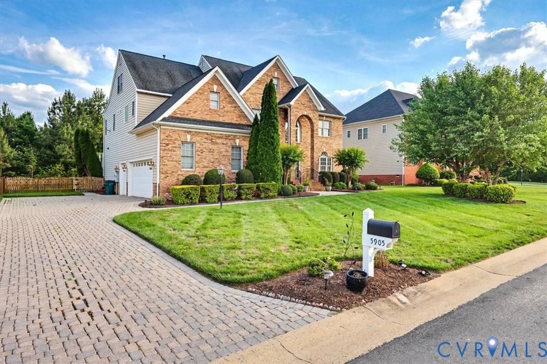 5905 Covington Hills Lane