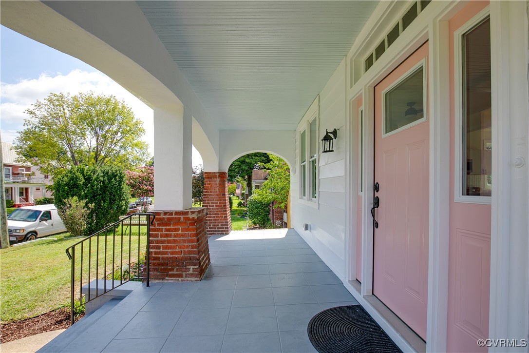 811 Edge Hill Road