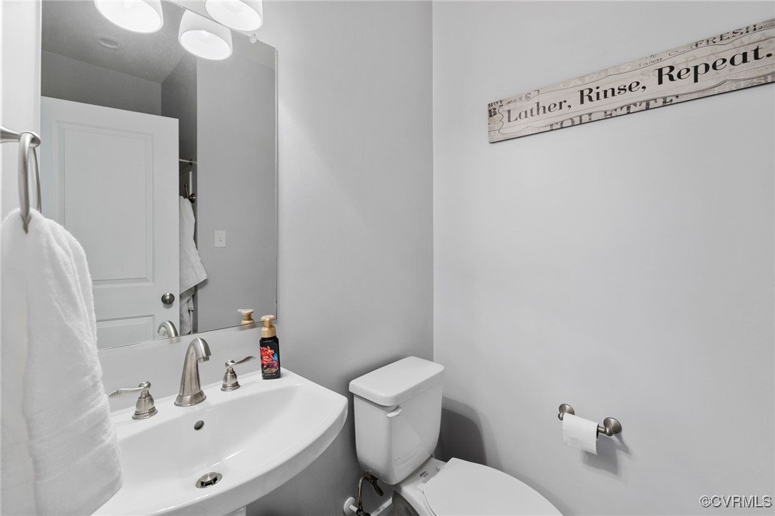 Powhatan, Virginia 23139, United States, 4 Bedrooms Bedrooms, ,3 BathroomsBathrooms,Residential,Active,173866