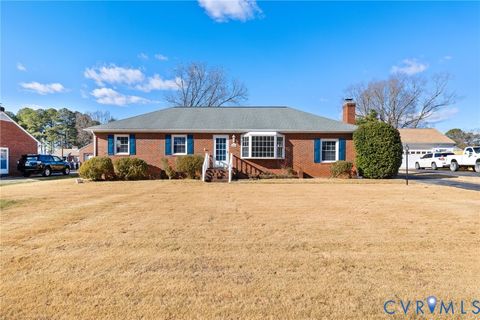 Photo of 8276 Franklin Lane, Mechanicsville, VA 23111 (MLS # 2532848)