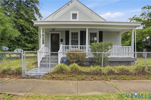 Photo of 227 E 35th Street, Richmond, VA 23224 (MLS # 2614092)