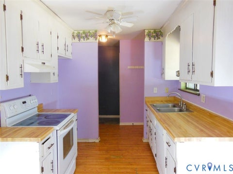 Tiny photo for 806 Fahey Circle, Chesterfield, VA 23236 (MLS # 2624065)