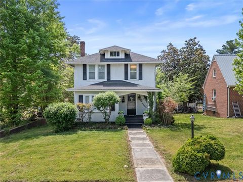 Photo of 110 Gatewood Avenue, Crewe, VA 23930 (MLS # 2613702)