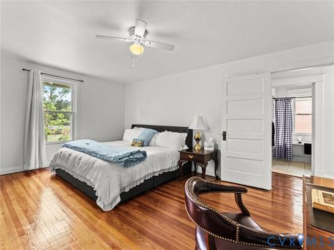 Tiny photo for 110 Gatewood Avenue, Crewe, VA 23930 (MLS # 2613702)