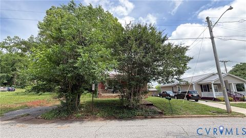Tiny photo for 117 Moss Street, Martinsville, VA 24112 (MLS # 2615251)