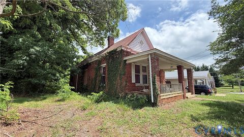 Tiny photo for 117 Moss Street, Martinsville, VA 24112 (MLS # 2615251)