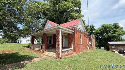 Photo of 117 Moss Street, Martinsville, VA 24112 (MLS # 2615251)
