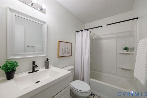 Tiny photo for 16 N Elm Avenue, Highland Springs, VA 23075 (MLS # 2527990)
