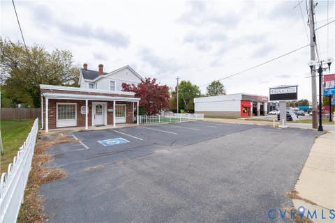 Tiny photo for 664 Boulevard, Colonial Heights, VA 23834 (MLS # 2622759)