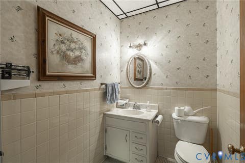 Tiny photo for 664 Boulevard, Colonial Heights, VA 23834 (MLS # 2622759)