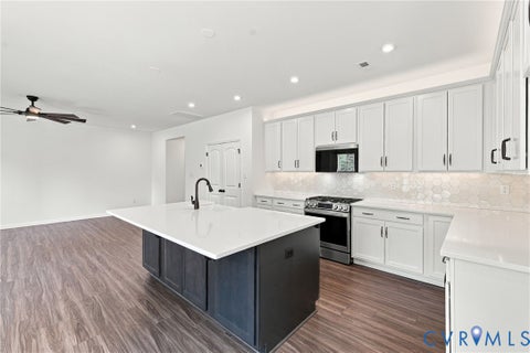 Tiny photo for 7712 Hawthorne Avenue, Henrico, VA 23227 (MLS # 2625849)