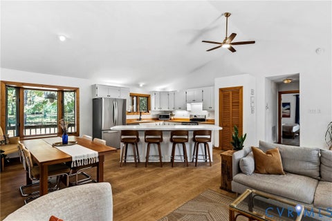 Tiny photo for 11401 Pinhook Road, Rockville, VA 23146 (MLS # 2628005)