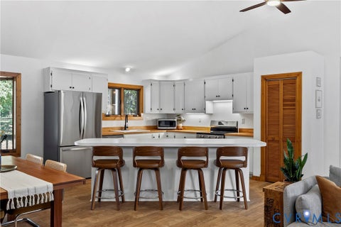 Tiny photo for 11401 Pinhook Road, Rockville, VA 23146 (MLS # 2628005)