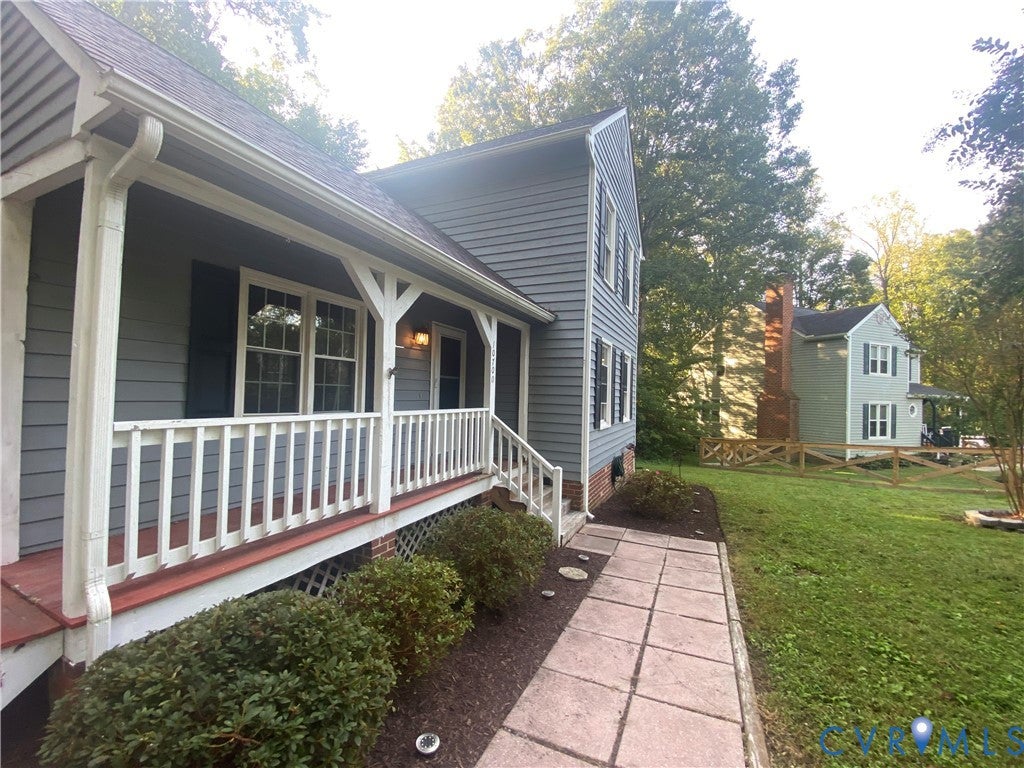10700 Hunters Landing Court