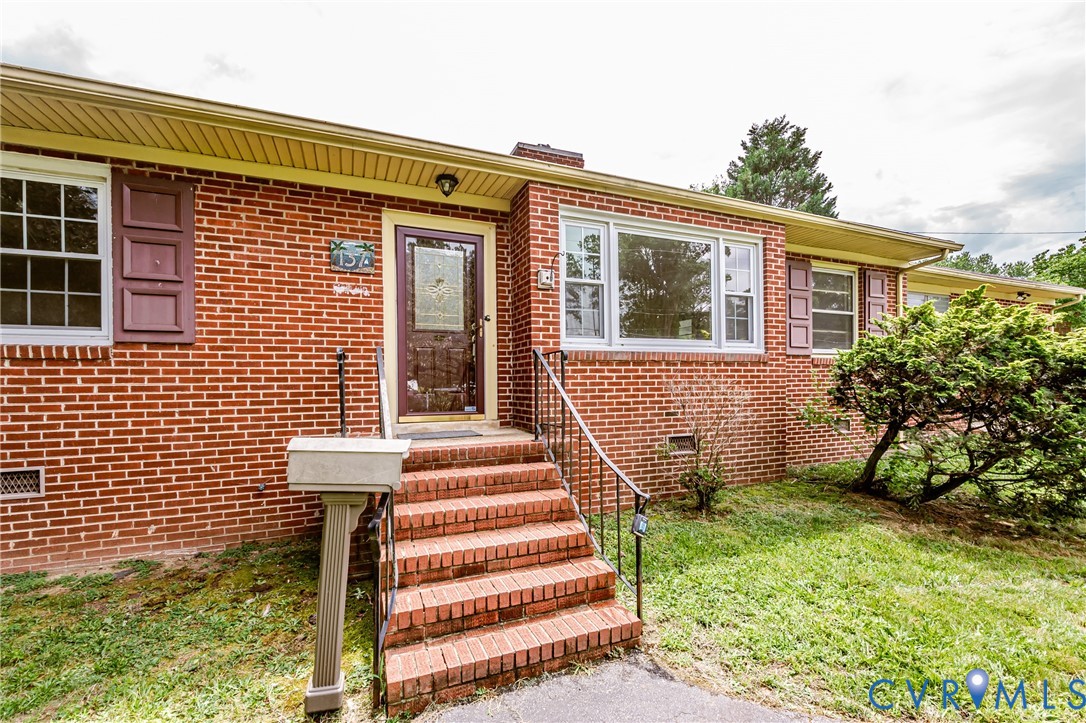 137 Lee Avenue