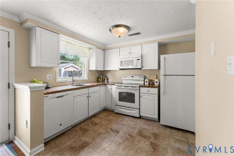 Tiny photo for 7702 Balla Court, Henrico, VA 23228 (MLS # 2622059)