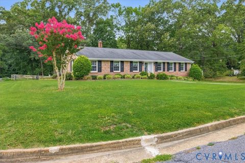 Tiny photo for 1117 Oakwood Drive, Colonial Heights, VA 23834 (MLS # 2618319)