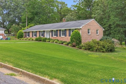 Tiny photo for 1117 Oakwood Drive, Colonial Heights, VA 23834 (MLS # 2618319)