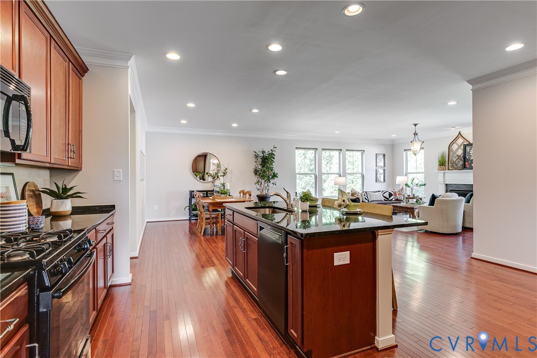 157 Buttonbush