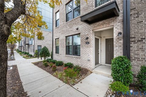 Photo of 1041 N Lombardy Street #A, Richmond, VA 23220 (MLS # 2611294)