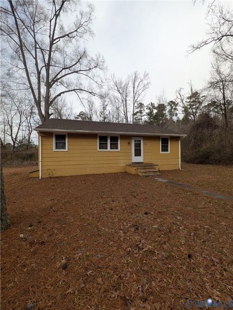 Photo of 16900 Lindberg Drive, South Chesterfield, VA 23834 (MLS # 2600492)