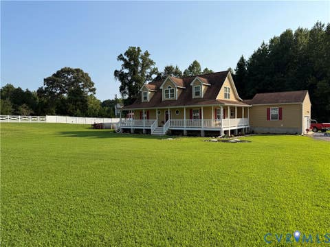 Photo of 8922 Colonial Trail, Smithfield, VA 23430 (MLS # 2621802)