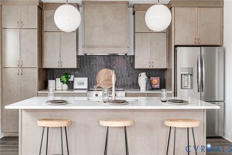 Tiny photo for 1827 W Cary Street #D, Richmond, VA 23220 (MLS # 2601246)