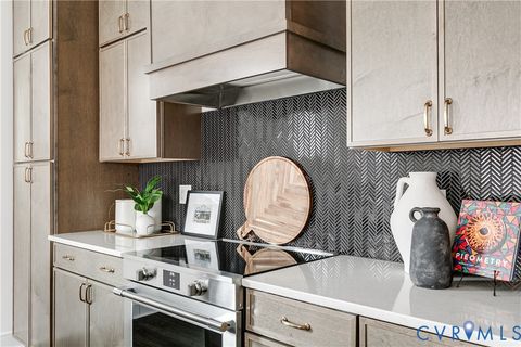 Tiny photo for 1827 W Cary Street #D, Richmond, VA 23220 (MLS # 2601246)