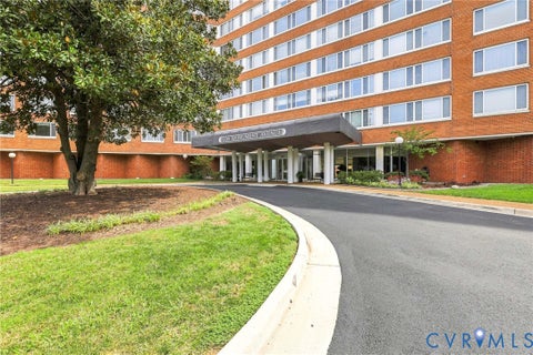 Tiny photo for 5100 Monument Avenue #914, Richmond, VA 23230 (MLS # 2623513)