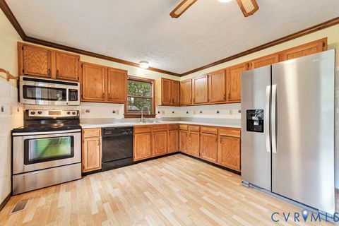 Tiny photo for 2715 Bethany Church Road, Bumpass, VA 23024 (MLS # 2613890)
