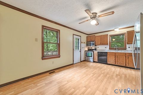 Tiny photo for 2715 Bethany Church Road, Bumpass, VA 23024 (MLS # 2613890)